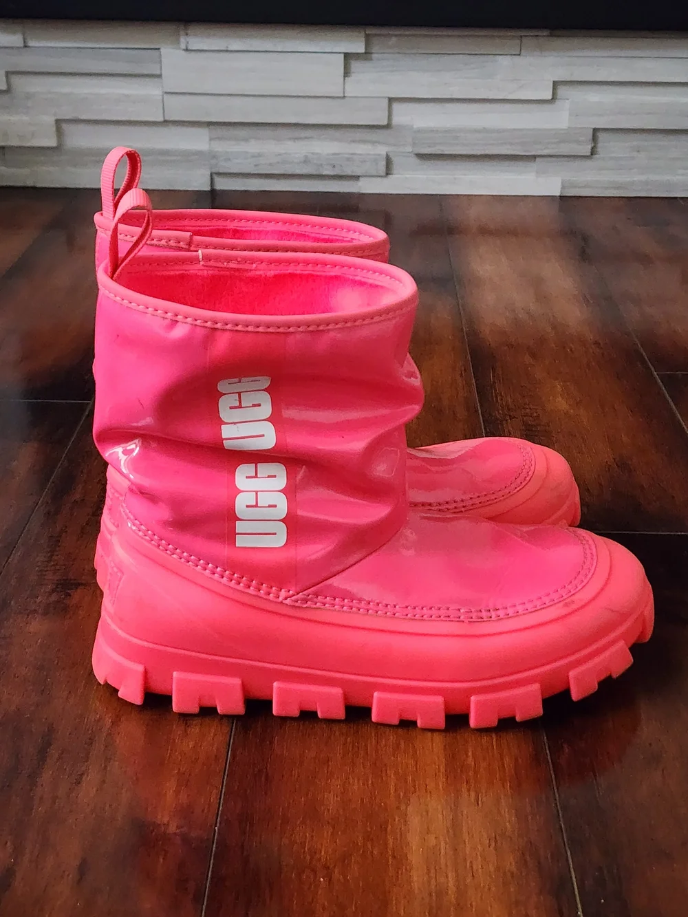 UGG Classic Brellah Mini Waterproof Rain Boots Neon Pink Women's US 4